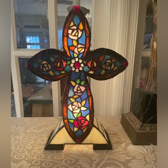 Beautiful Tiffany Lamp Christmas Christian Religious Stained Glass Holy Cross - Picture 3 of 16